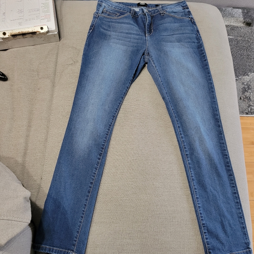 Jones New York Madison slim jeans